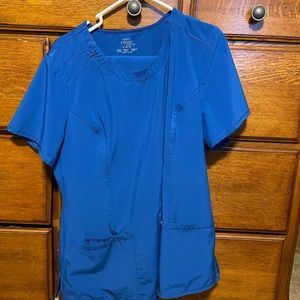 Cherokee Infinity scrub set